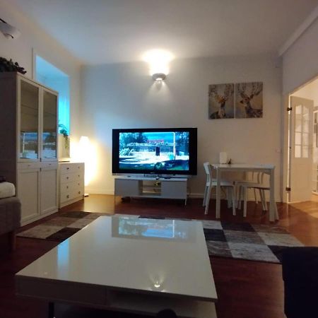 Furnished 58 M2 Restaurant In The Heart Of City ! Estocolmo Exterior foto